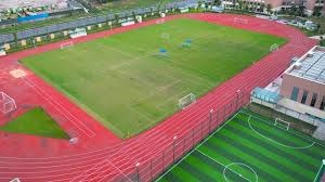 强到离谱！回看皇马新星头顶脚踢上演完美帽子戏法，皇马5-1贝蒂斯